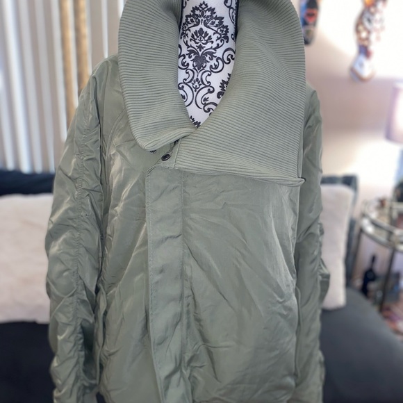 KBB by KAHLANA Olive Bomber Jacket Woman’s 1X NWT - Picture 4 of 11